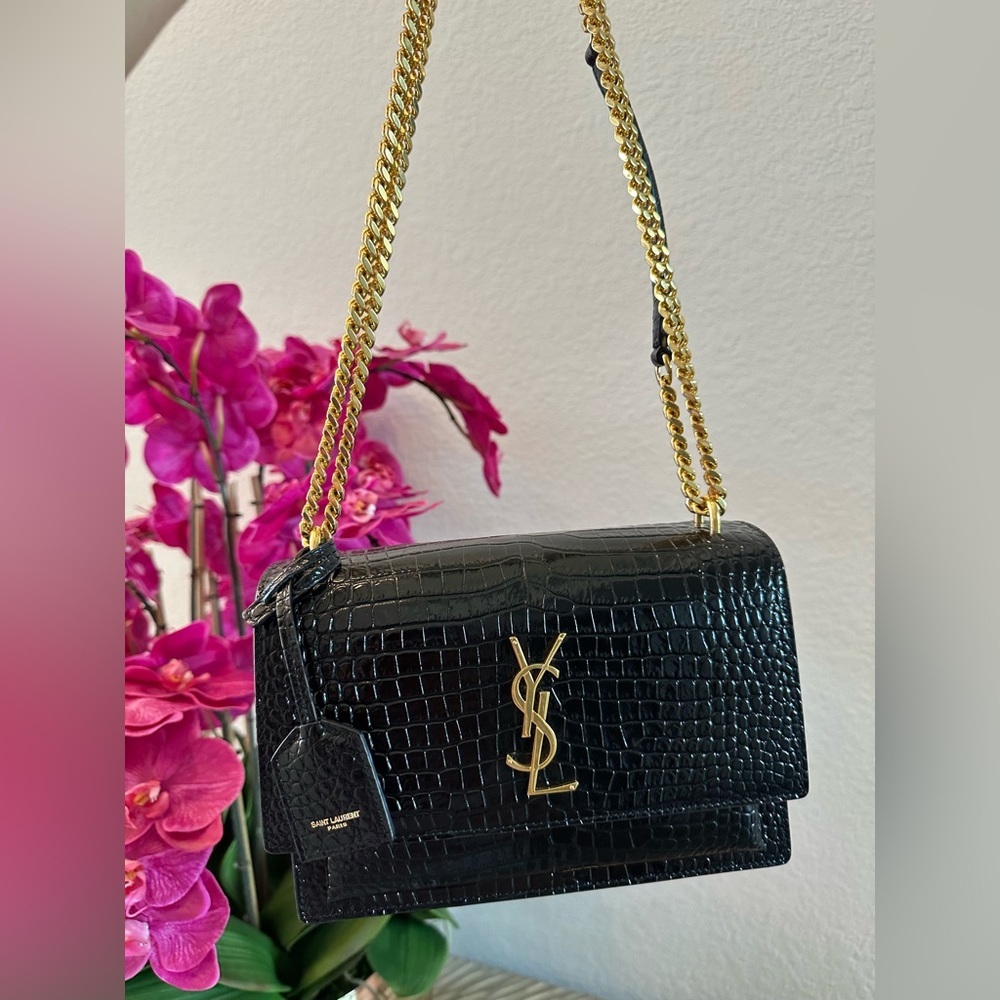 YSL MEDIUM SUNSET IN CROCODILE-EMBOSSED LEATHER CHAIN HANDBAG SAINT LAURENT